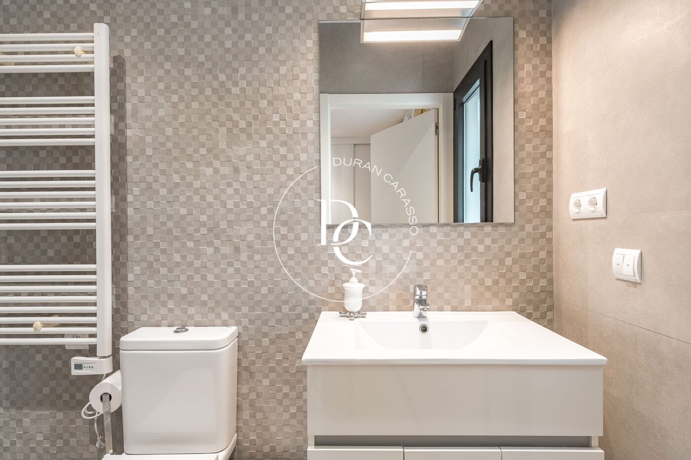 Espectacular vivienda unifamiliar en venta en Vallpineda