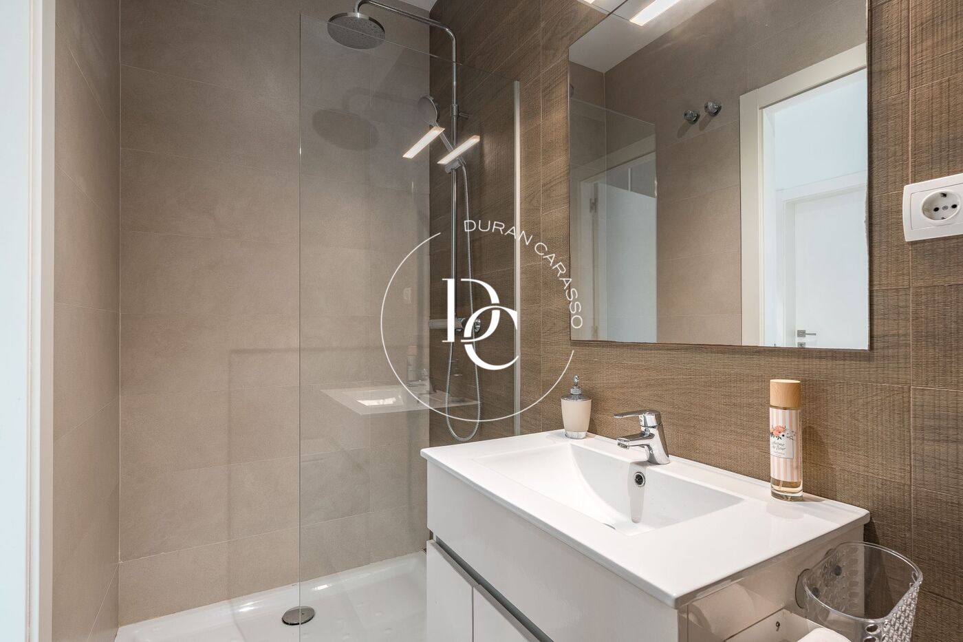 Espectacular vivienda unifamiliar en venta en Vallpineda
