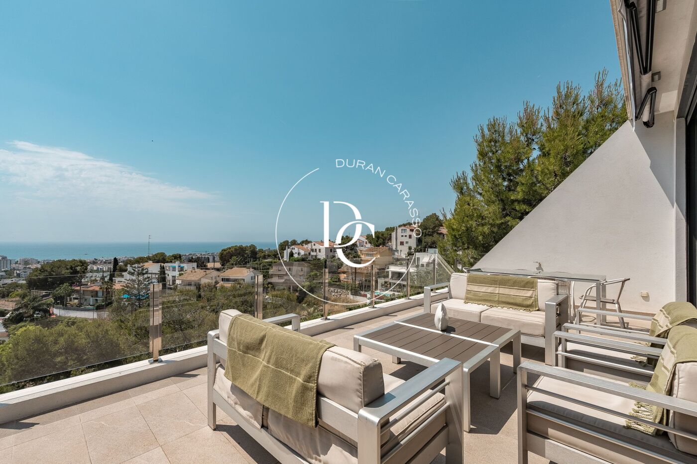 Espectacular vivienda unifamiliar en venta en Vallpineda
