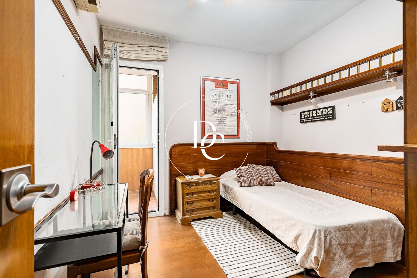 Amplio piso exterior en una de las mejores zonas de l'Eixample