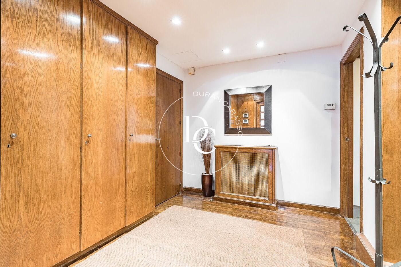 Amplio piso exterior en una de las mejores zonas de l'Eixample