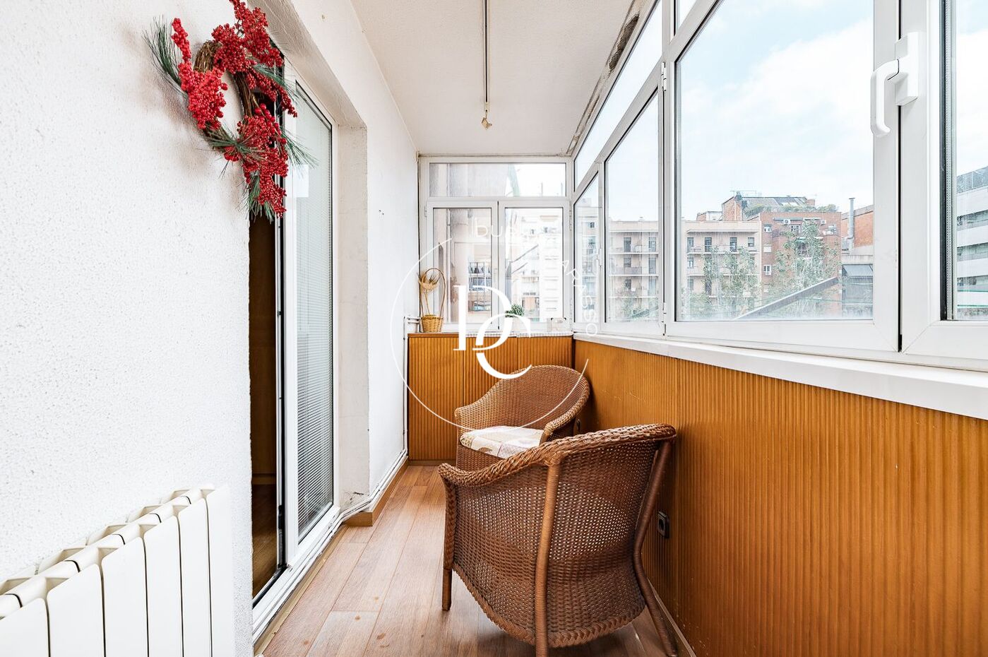 Amplio piso exterior en una de las mejores zonas de l'Eixample
