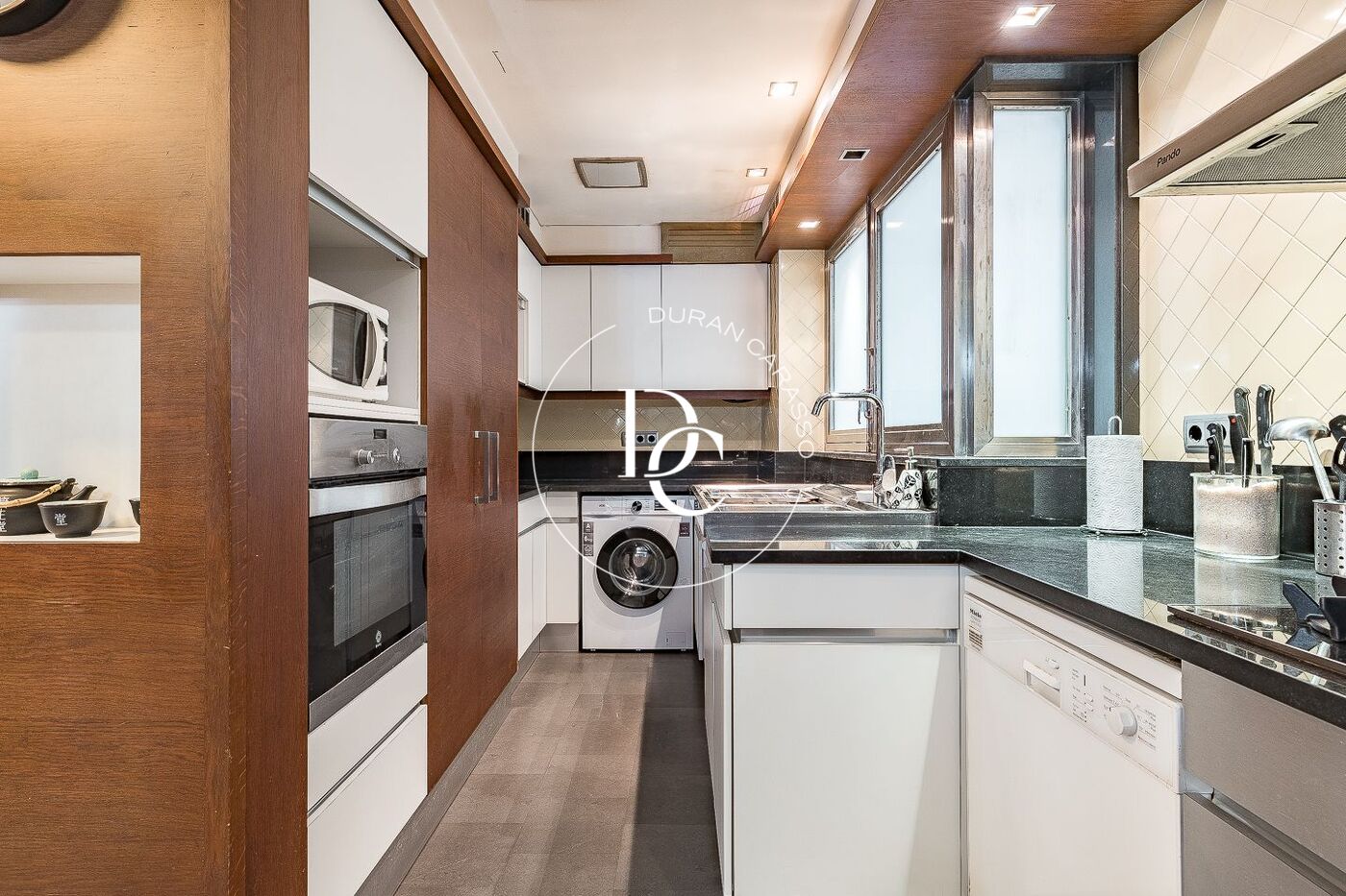 Amplio piso exterior en una de las mejores zonas de l'Eixample