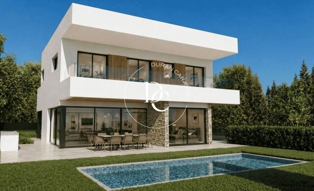 Parcel·la de 600 m² amb llicència i projecte per a habitatge unifamiliar a La Plana, Sitges
