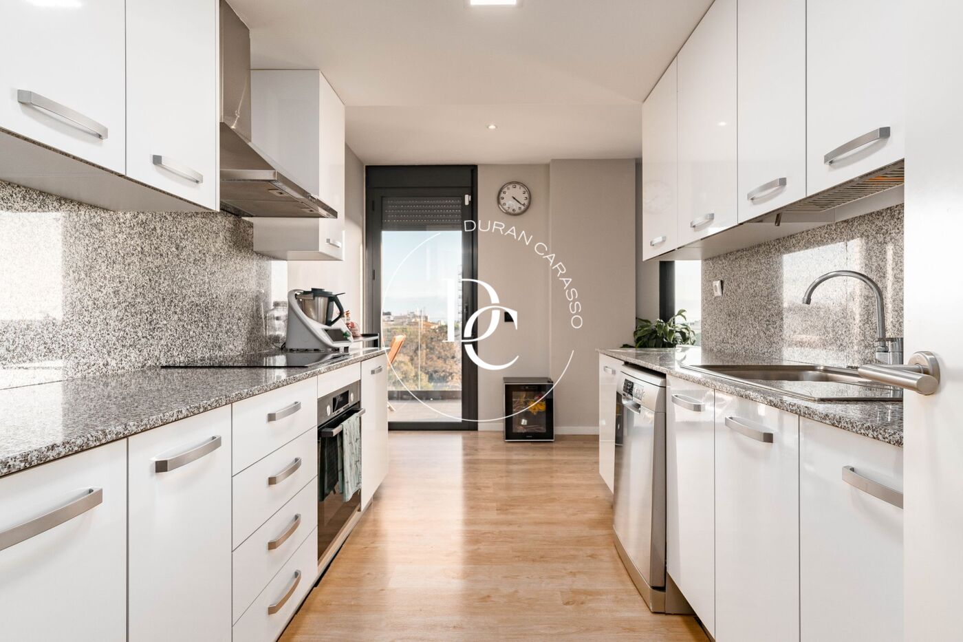 181 sqm luxury penthouse with views and terrace for sale in La Plana, Sitges