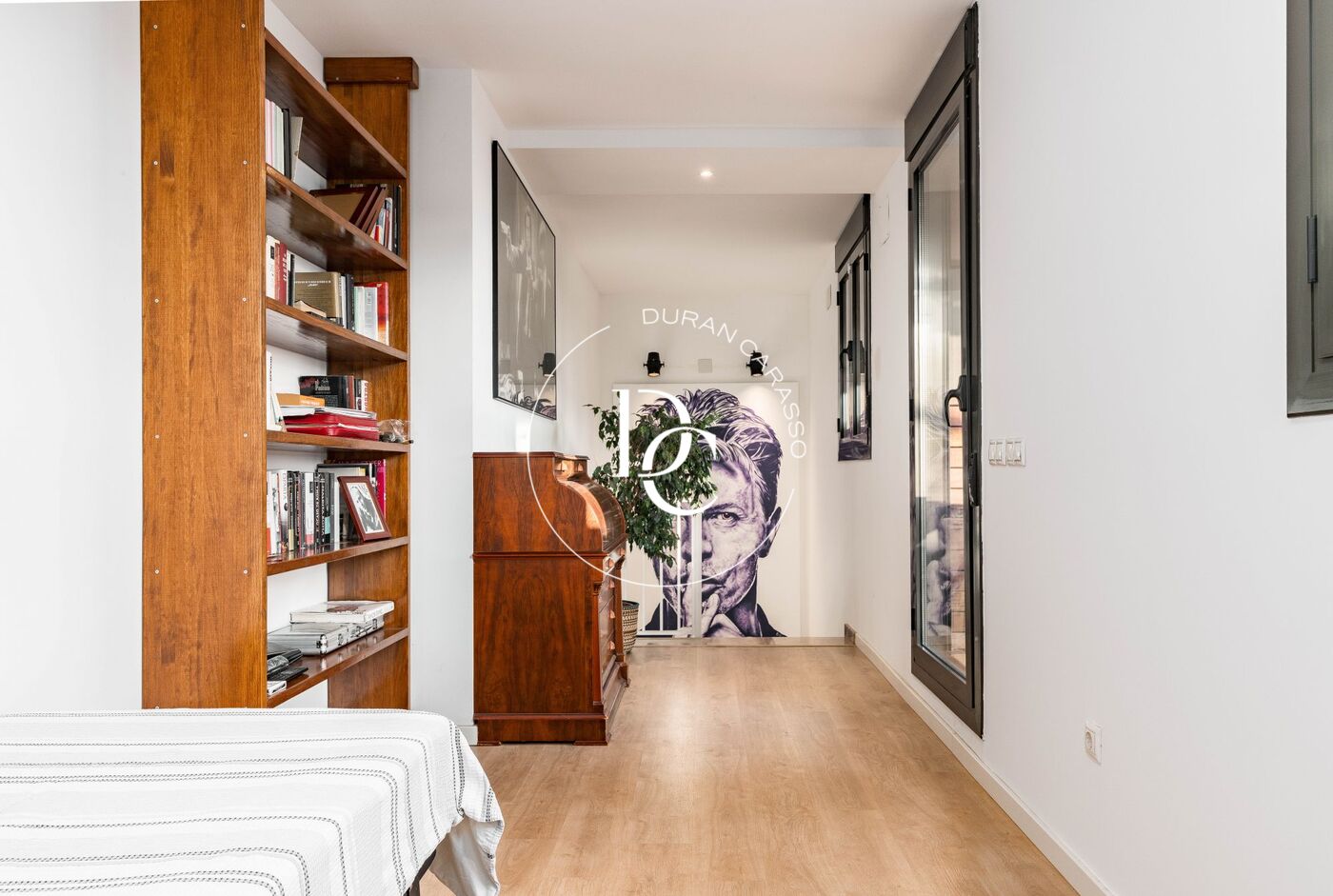 181 sqm luxury penthouse with views and terrace for sale in La Plana, Sitges