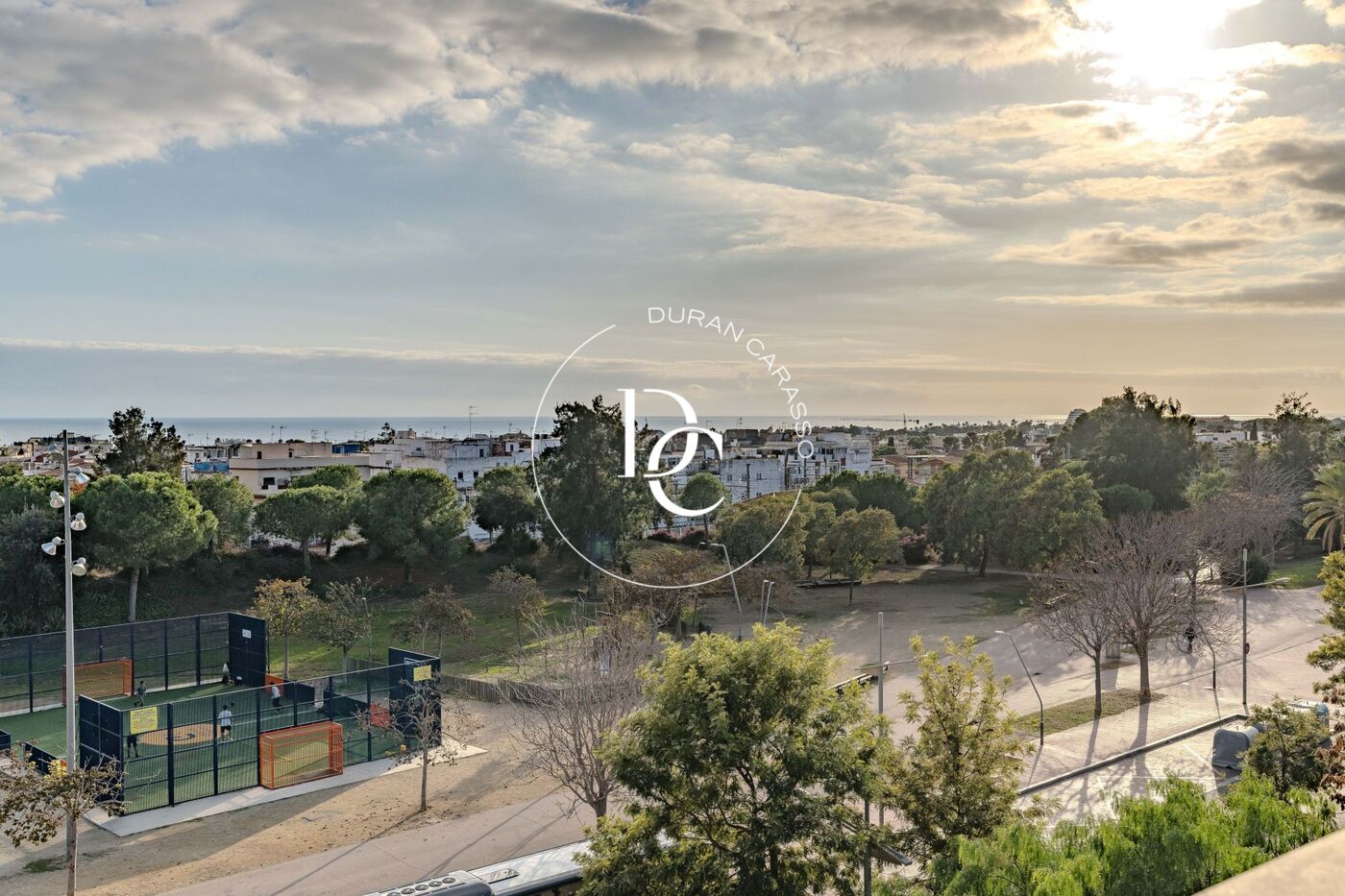 181 sqm luxury penthouse with views and terrace for sale in La Plana, Sitges