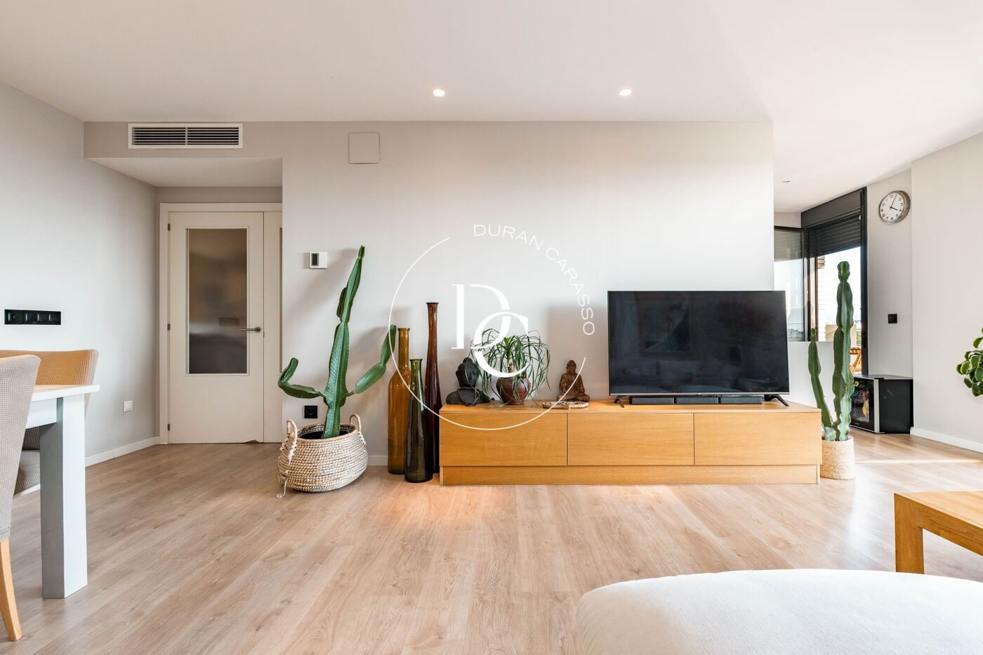 181 sqm luxury penthouse with views and terrace for sale in La Plana, Sitges