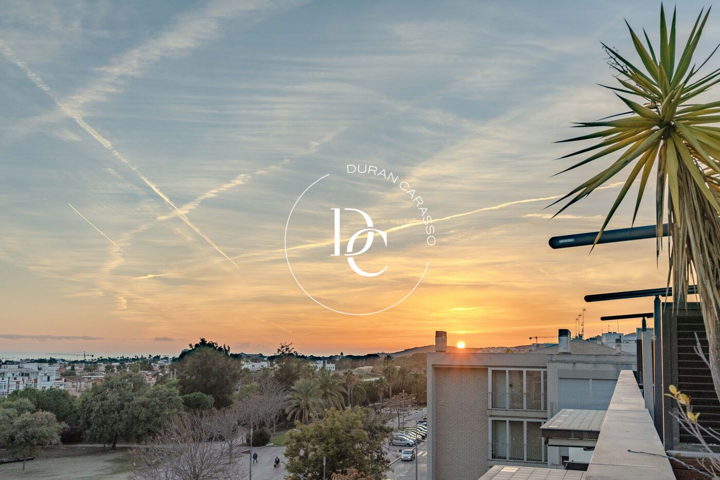 181 sqm luxury penthouse with views and terrace for sale in La Plana, Sitges