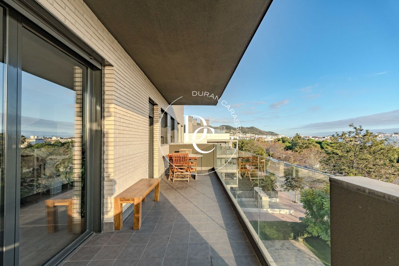 181 sqm luxury penthouse with views and terrace for sale in La Plana, Sitges