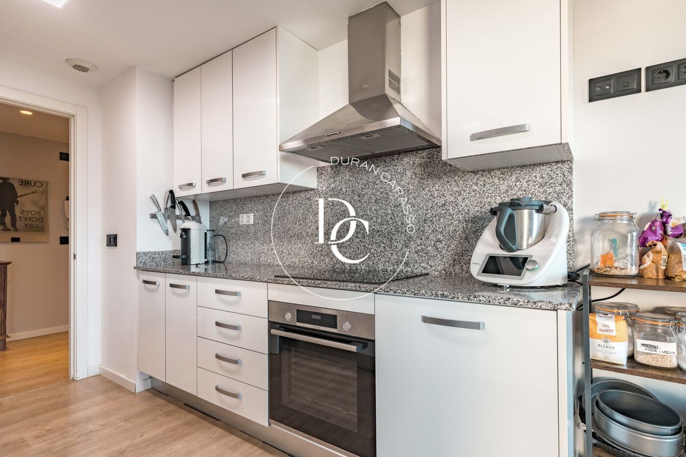 181 sqm luxury penthouse with views and terrace for sale in La Plana, Sitges
