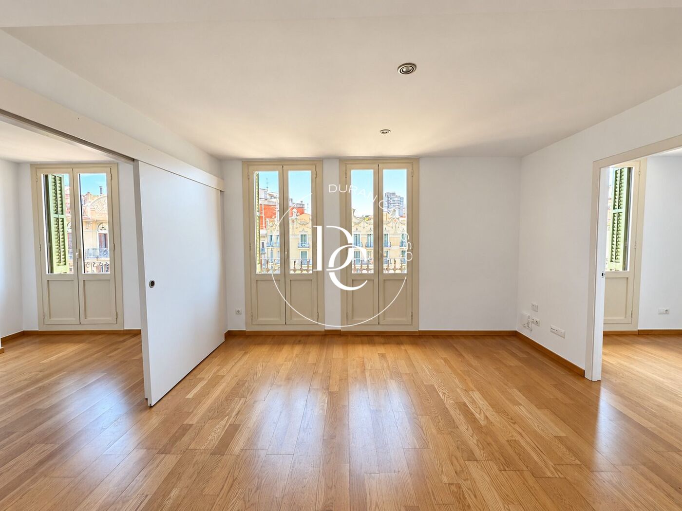 Appartement de 72 m2 avec vues et terrasse à vendre à L´Antiga Esquerra de l´Eixample, Barcelona