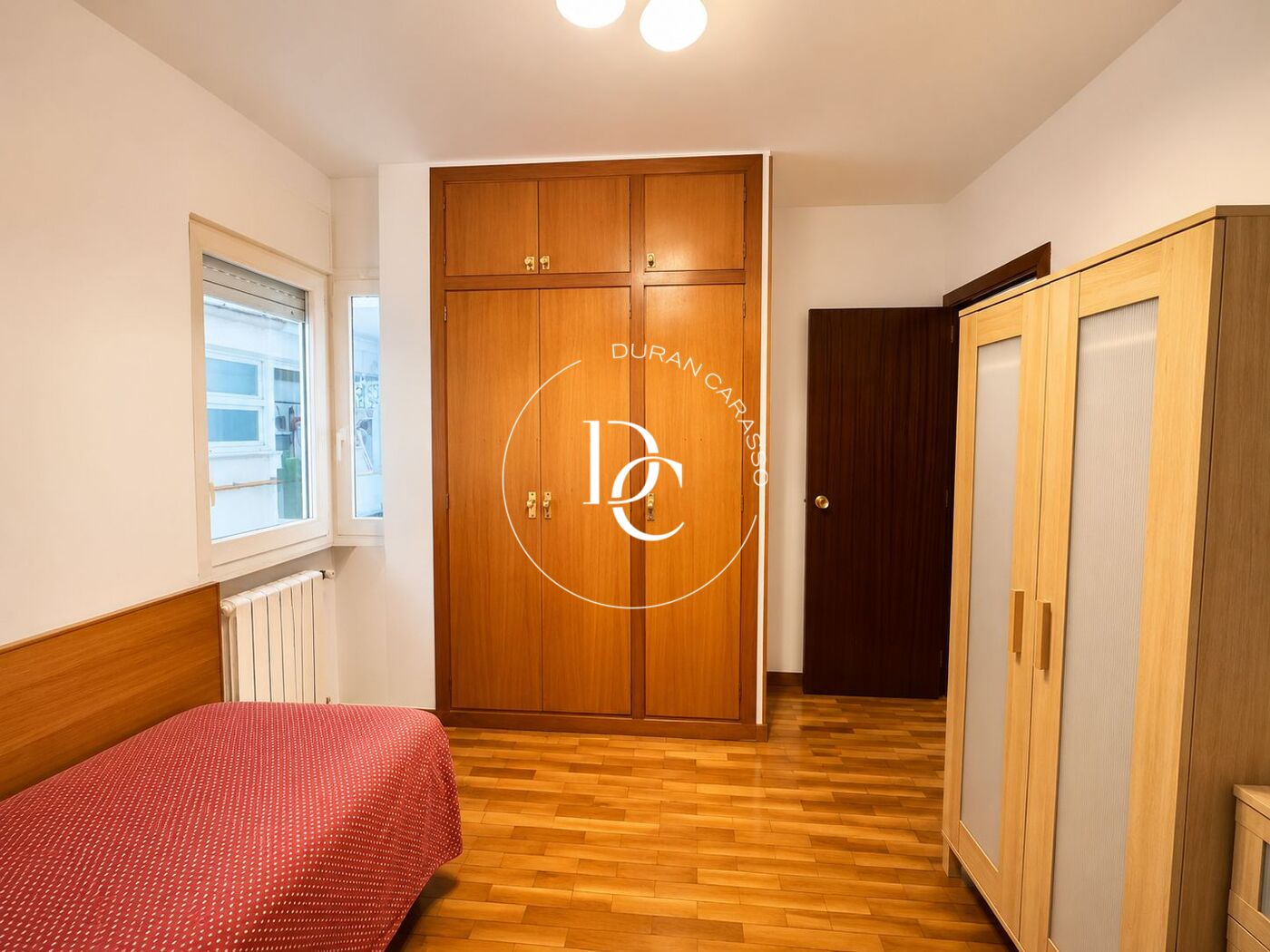 Piso en venta con terraza y parking en Sarrià