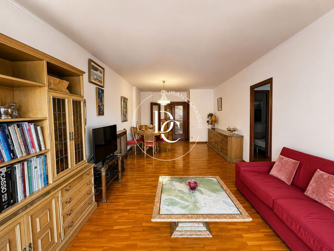 Piso en venta con terraza y parking en Sarrià