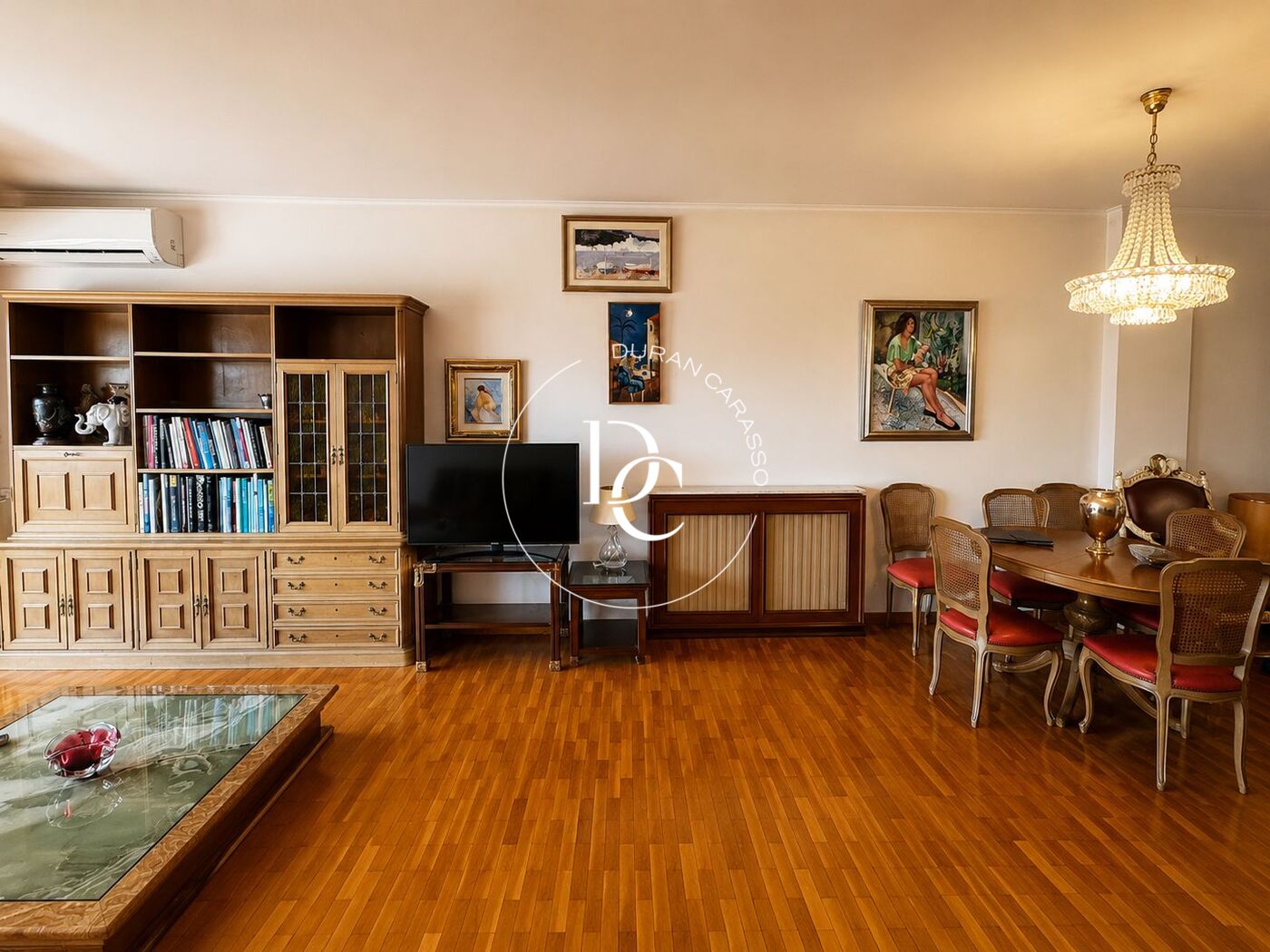 Piso en venta con terraza y parking en Sarrià