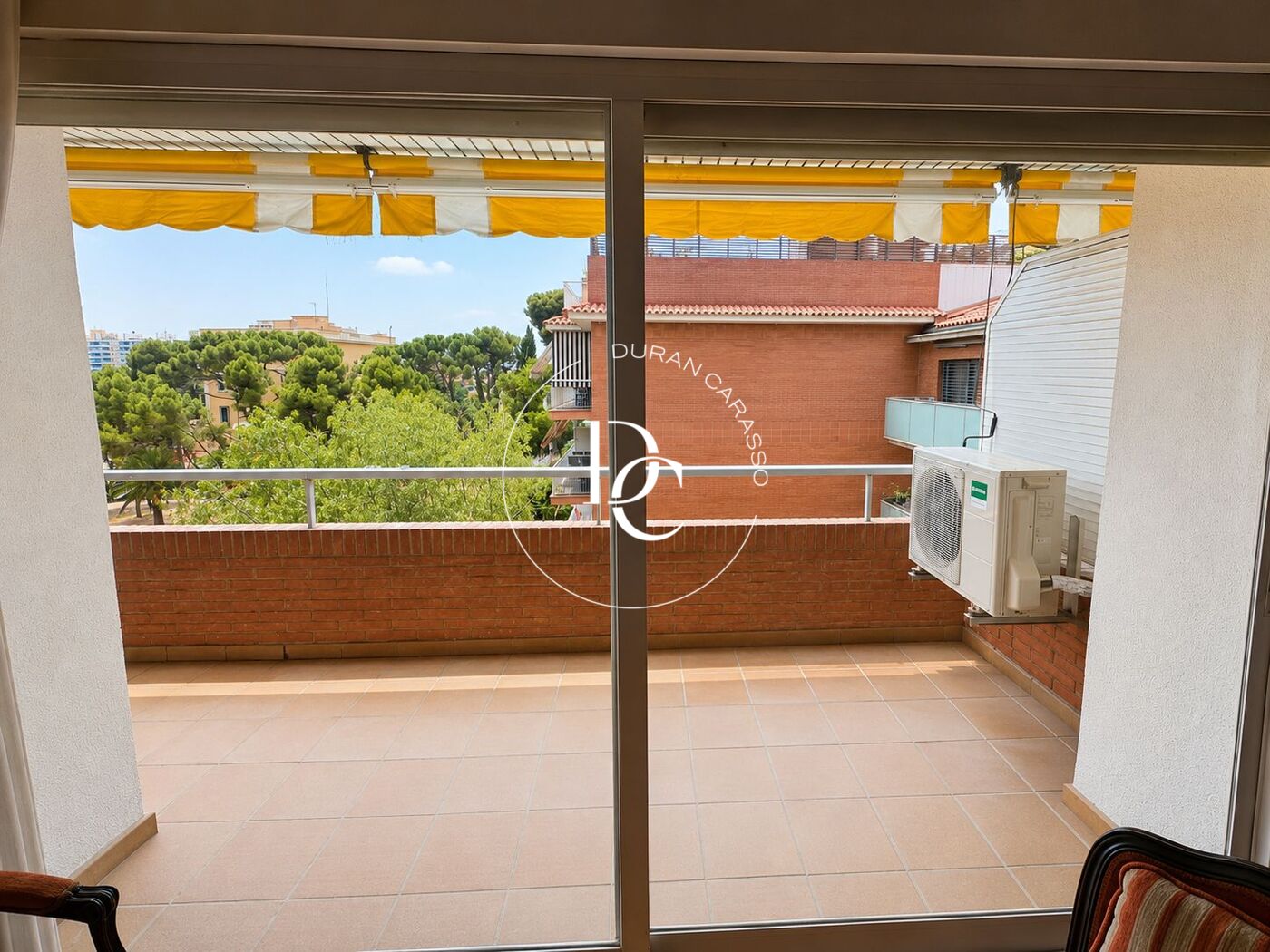 Piso en venta con terraza y parking en Sarrià