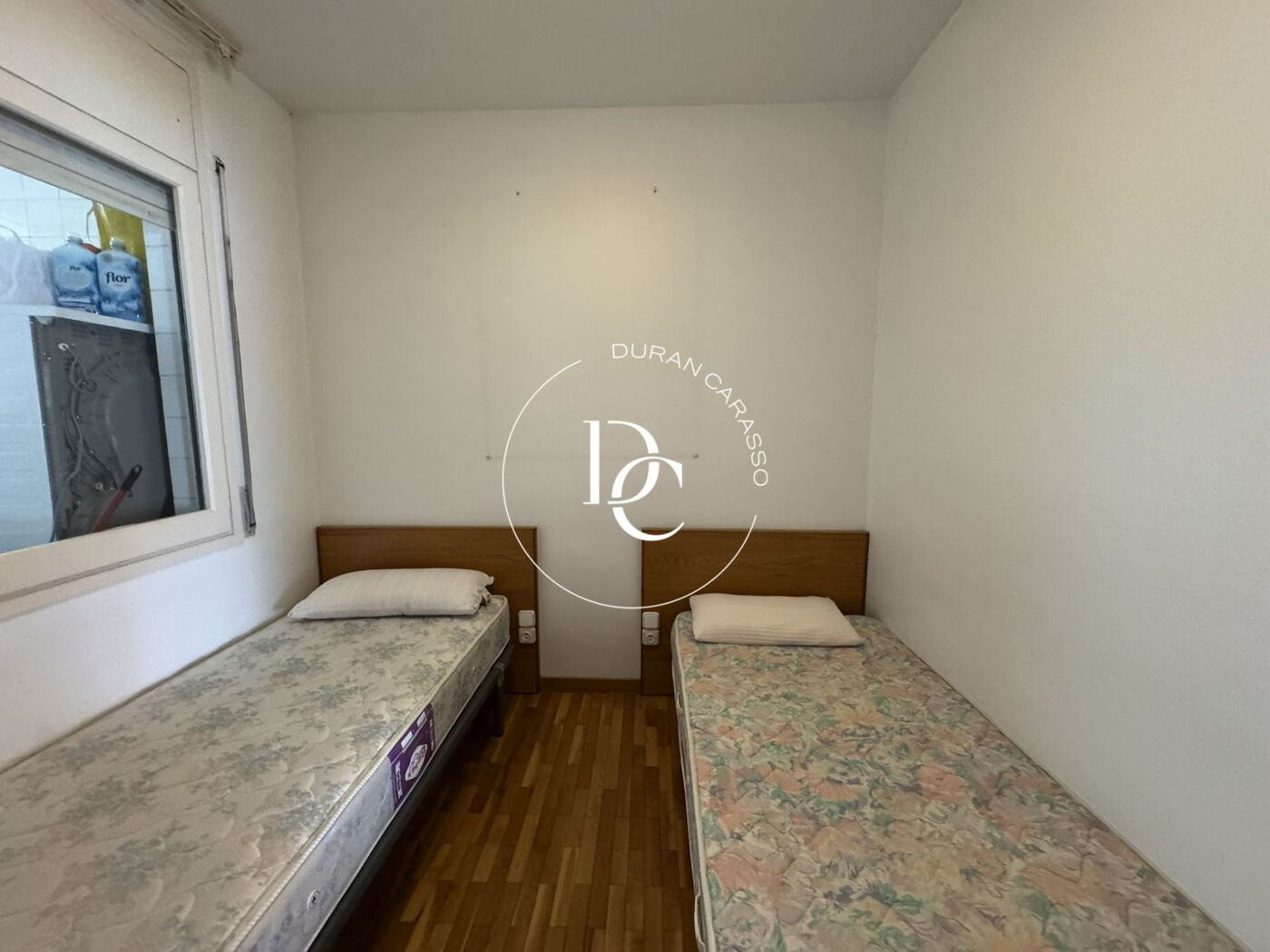 Piso en venta con terraza y parking en Sarrià