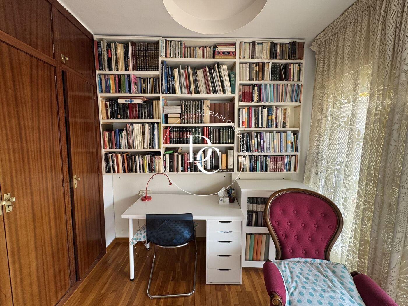 Piso en venta con terraza y parking en Sarrià