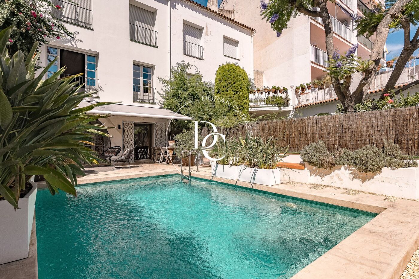 Preciosa casa reformada cerca del centro con licencia turistica