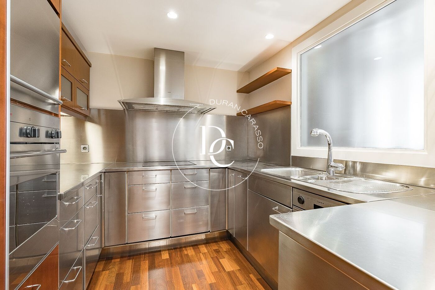 Exclusivo ático con terraza privada en Tres Torres