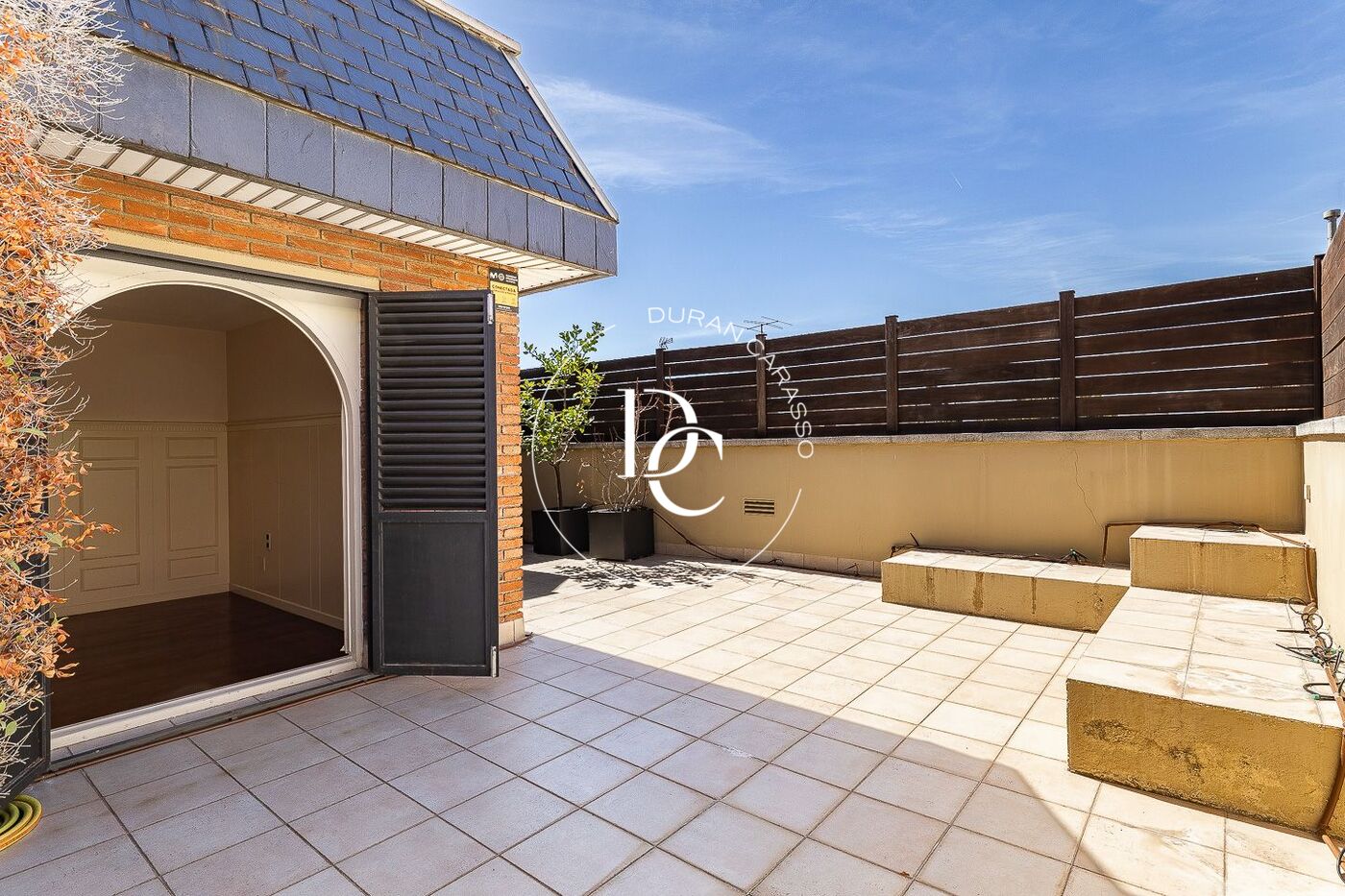 Exclusivo ático con terraza privada en Tres Torres