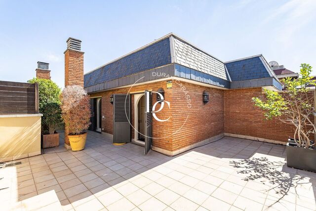 Penthouse en duplex exclusif avec terrasse à Tres Torres