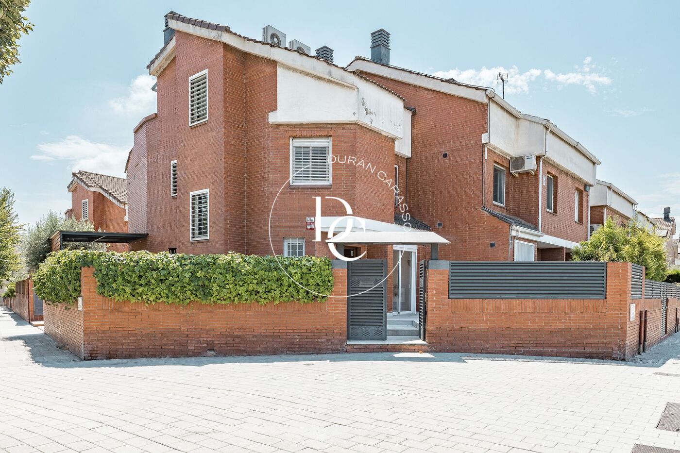 Casa con jardín en venta en Sant Joan Despí