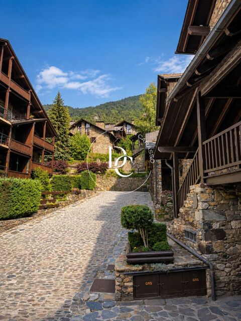 Espectacular casa unifamiliar de 345 m2 en venta en Ordino