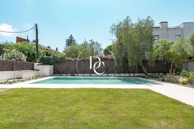 Pis de 156 m2 amb piscina i terrassa en lloguer a Sitges