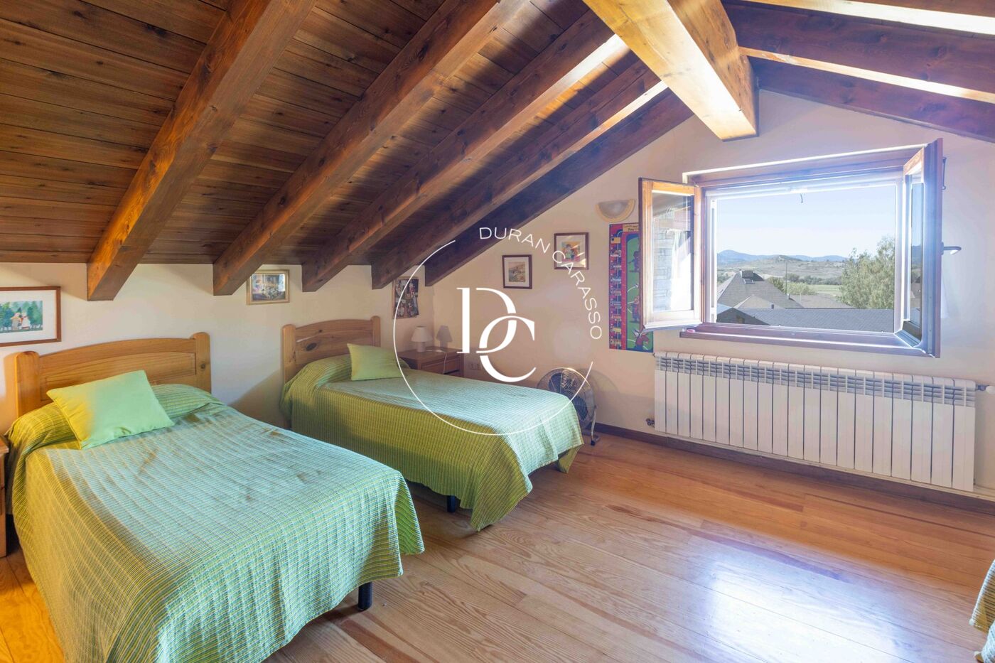 Preciosa casa amb jardí privat en venda a Prats i Sansor