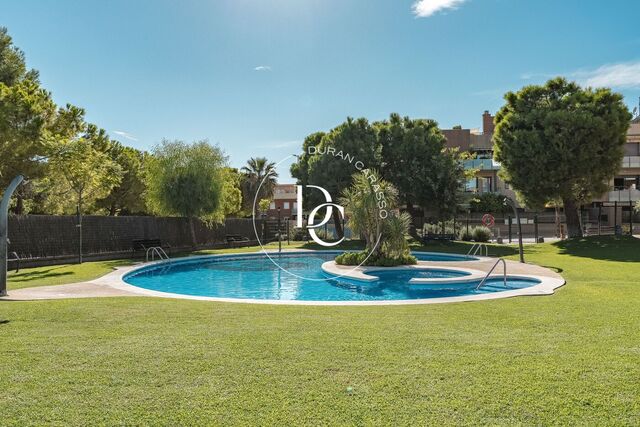 Planta baja con gran terraza en venta en Cubelles
