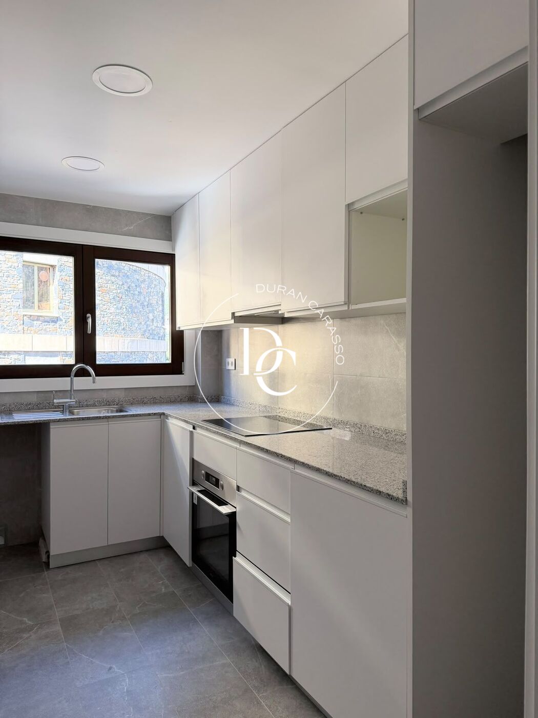 75 sqm flat with terrace for rent in Andorra la Vella