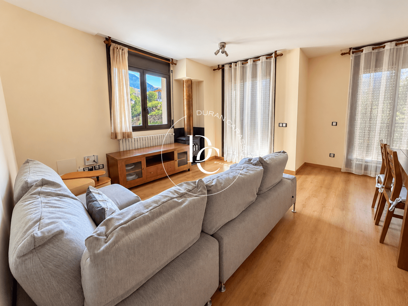 Bright apartment with balcony and views on the Prats road, Canillo