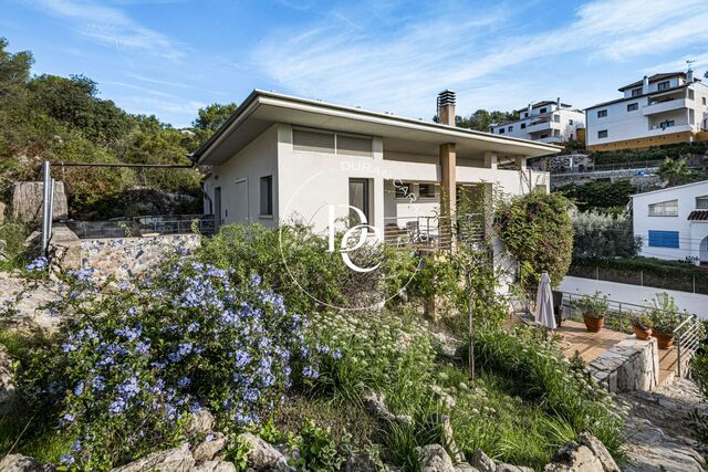 Chalet con apartamento de invitados en una gran parcela doble