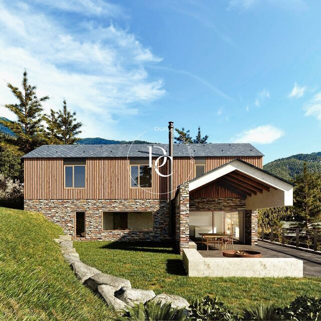 Bonita casa unifamiliar en La Molina con jardín y vistas