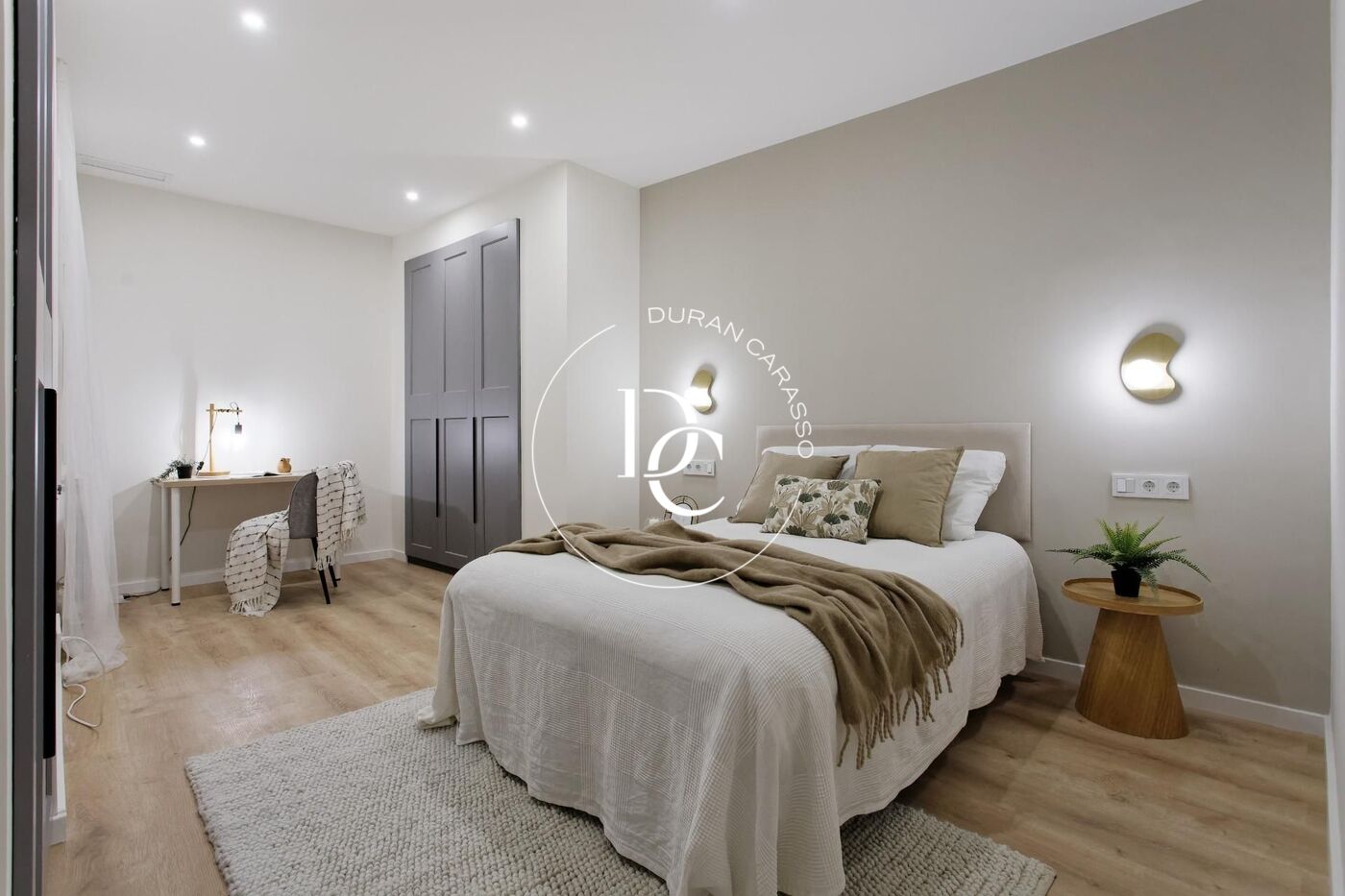 Piso en venta en calle Bruc