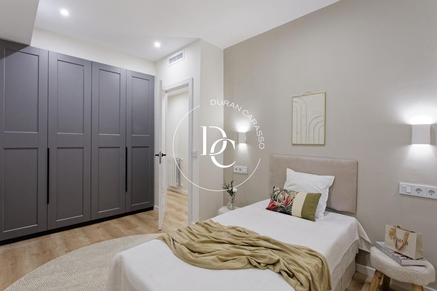 Piso en venta en calle Bruc