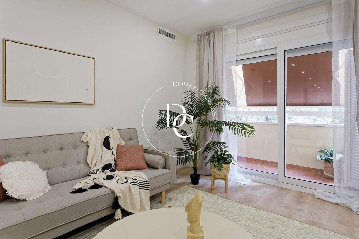 Piso en venta en calle Bruc