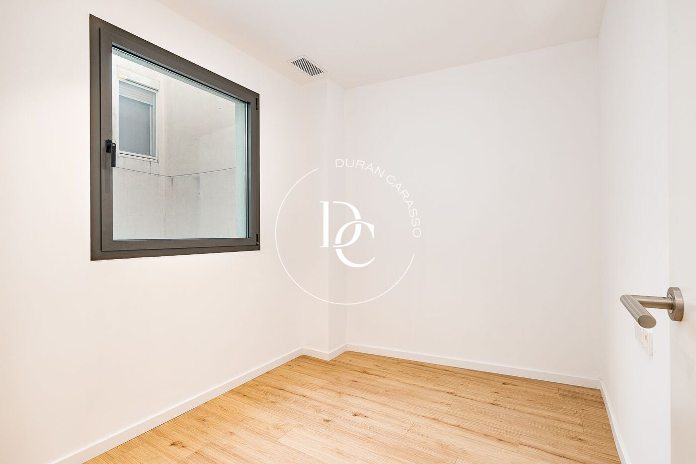 Fantástico piso en venta con espectaculares vistas de la Sagrada Familia