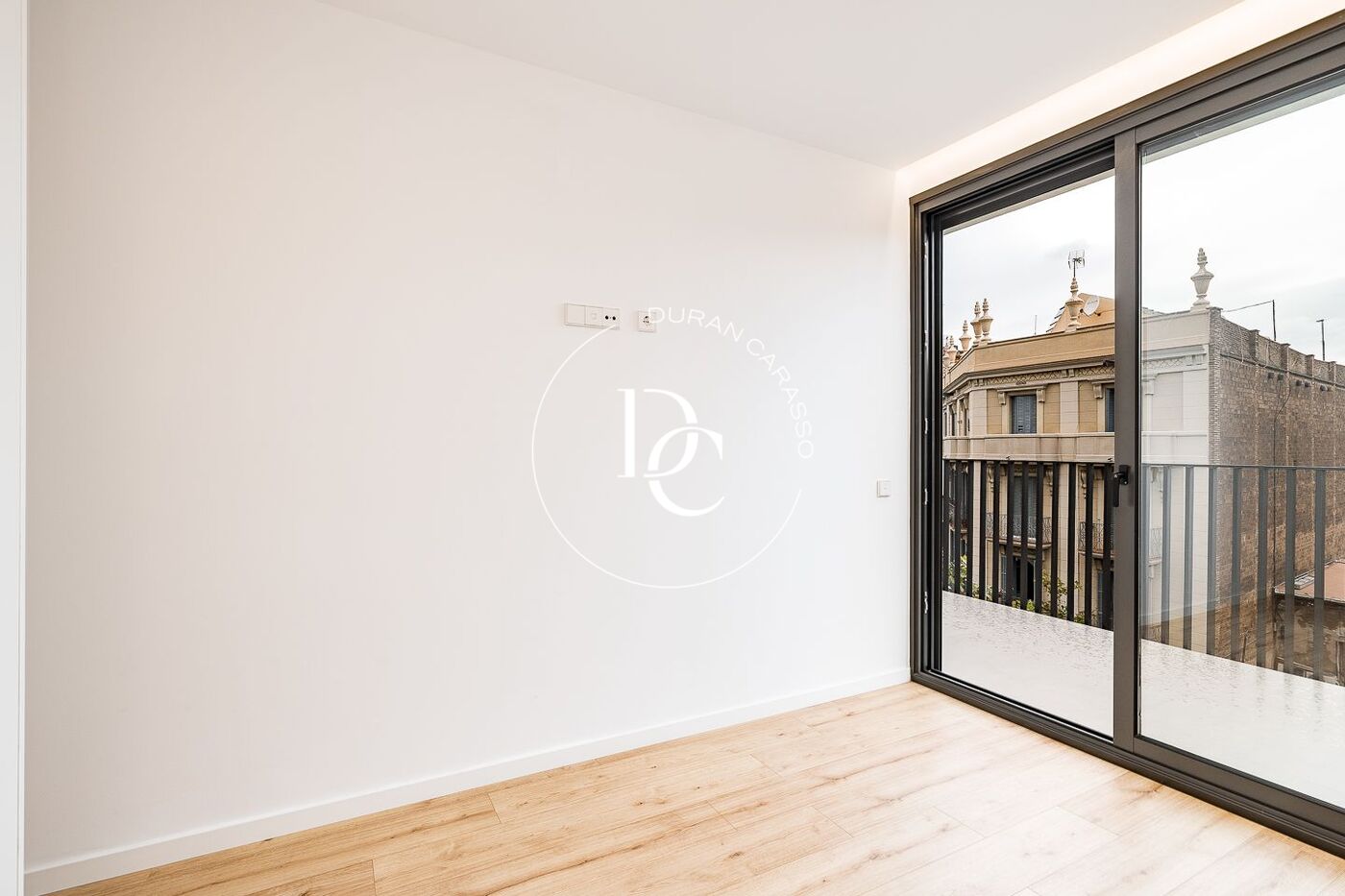 Fantástico piso en venta con espectaculares vistas de la Sagrada Familia