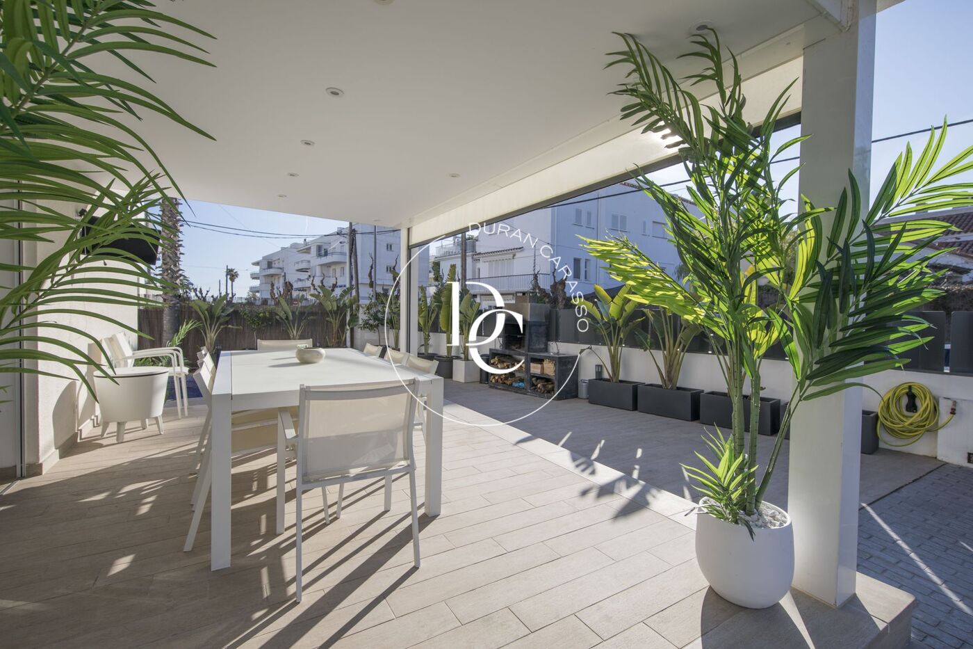 Casa amb piscina privada en lloguer de llarga durada a El Vinyet, Sitges