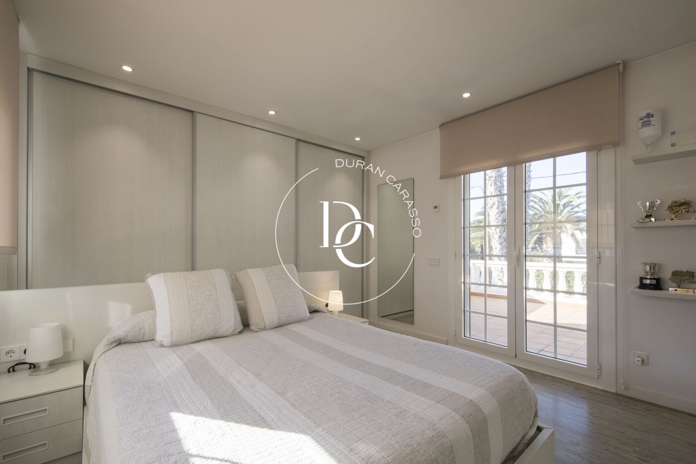 Casa amb piscina privada en lloguer de llarga durada a El Vinyet, Sitges