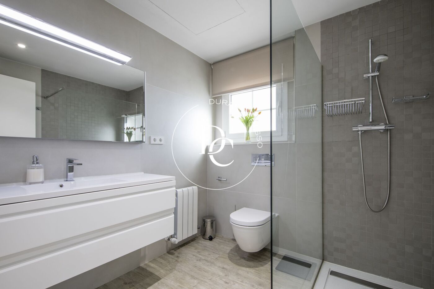 Casa amb piscina privada en lloguer de llarga durada a El Vinyet, Sitges