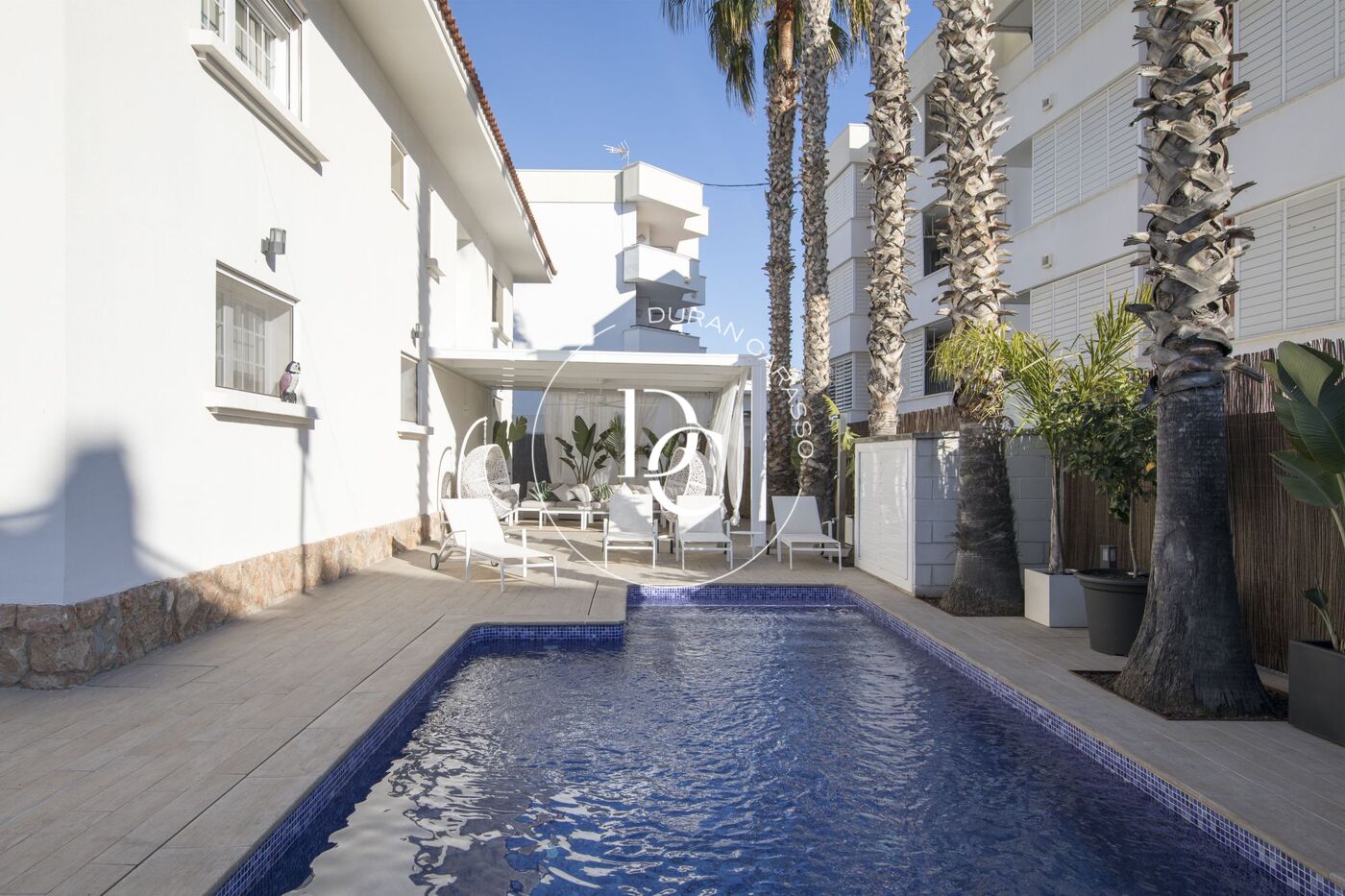 Casa amb piscina privada en lloguer de llarga durada a El Vinyet, Sitges