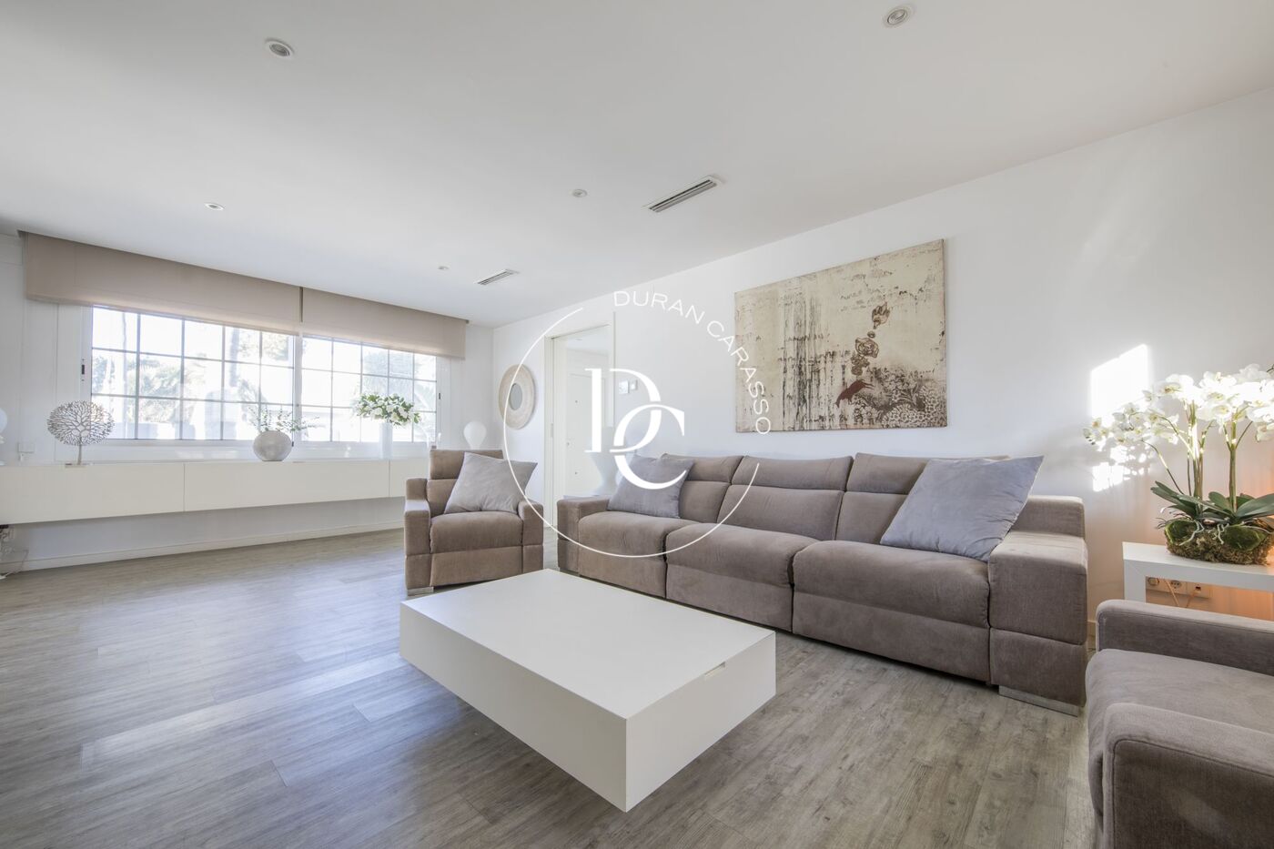 Casa amb piscina privada en lloguer de llarga durada a El Vinyet, Sitges