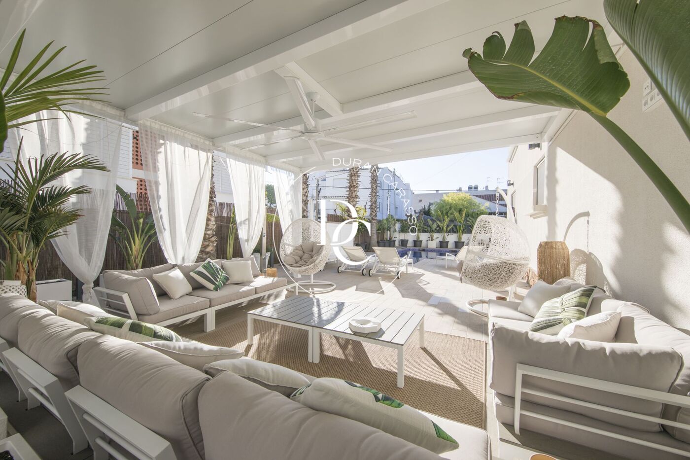 Casa amb piscina privada en lloguer de llarga durada a El Vinyet, Sitges